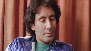 Мужик накинулся на журналистку и поимел её на столе